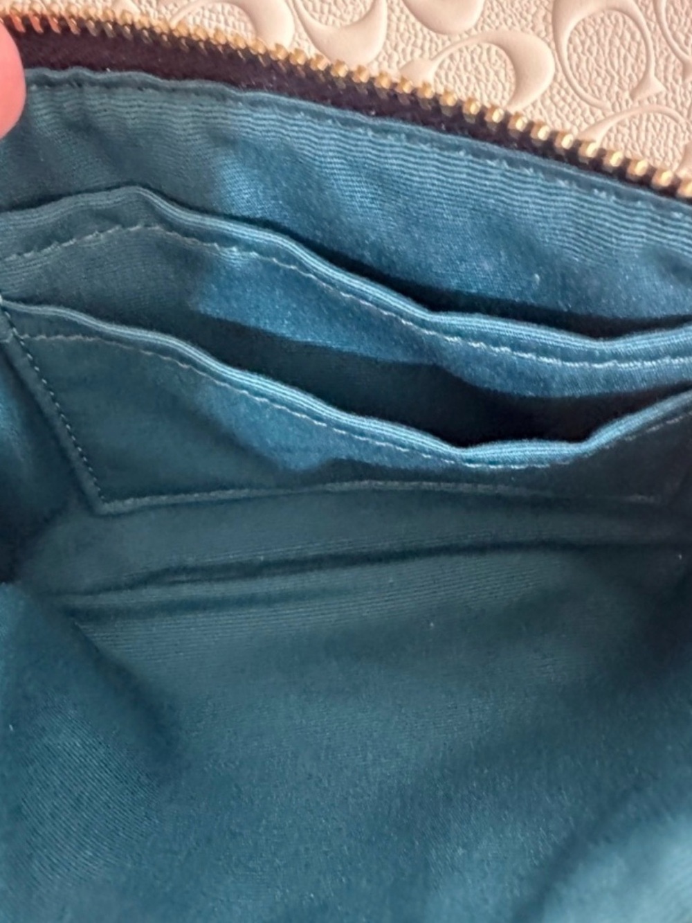 COACH VARSITY LG Wristlet KHAKI/MIDNIGHT F66463 - Picture 4 of 4